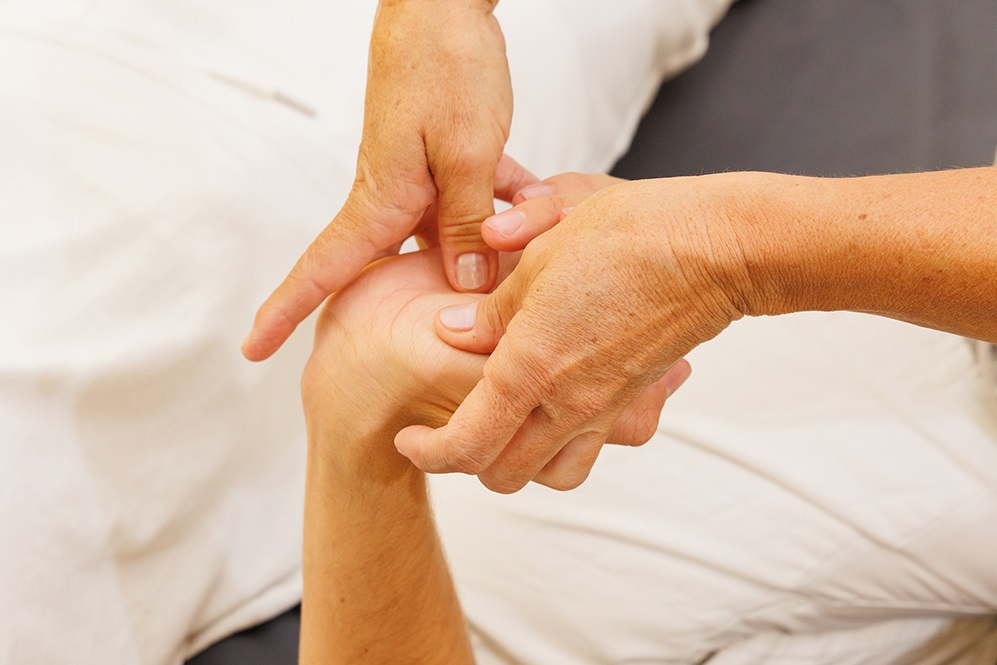 Handbehandlung